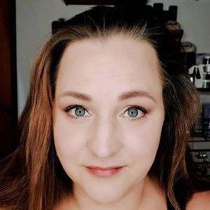 Meet your Posher, Jolene